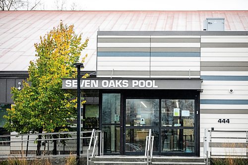 MIKAELA MACKENZIE / FREE PRESS
Seven Oaks Pool, which will be closing for a year, on Monday, Oct. 20, 2025.
For story.
Free Press 2025