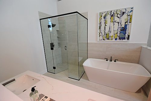 Todd Lewys / Free Press
Ensuites will be spa-inspired retreats that come with deep freestanding soaker tubs and gorgeous walk-in showers.