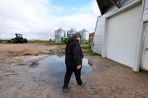 Ruth Bonneville / Free Press
49.8 - farm checkup
Photo of Chuck Fossey on his farm near Starbuck Manitoba.
What: This is for a cross-Manitoba farm check-up story. We're visiting/calling a handful of farmers to talk about how they've coped with a topsy-turvy year, focusing on the impacts of drought and wildfires, tariffs and the lifting of the carbon tax under a new government.
Oct 17, 2025