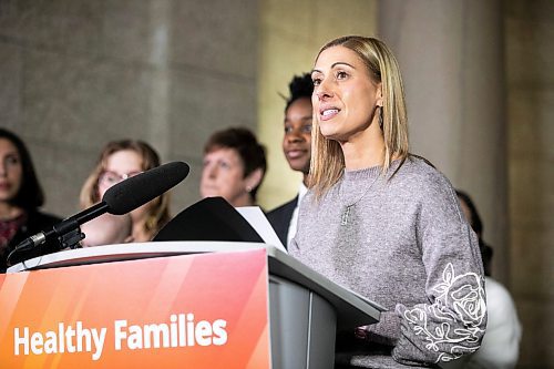 MIKAELA MACKENZIE / FREE PRESS
Shauna Krawchuk, public health nurse, speaks at the announcement of a new Manitoba parenting website on Wednesday, Oct. 22, 2025. 
For Chris Kitching story.
Free Press 2025