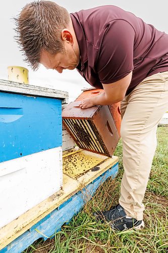MIKE DEAL / FREE PRESS
Mike Clark is a third-generation beekeeper from Treesbank, Manitoba, who runs a long-standing apiary that his grandfather started in 1914. He is a member of the Manitoba Beekeepers&#039; Association.
Checking in with farmers to see how they fared this season given the tariffs, drought, wildfires and government change.
Reporter: Julia-Simone Rutgers
251021 - Tuesday, October 21, 2025.