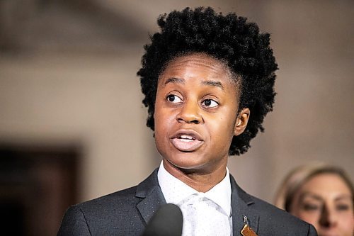 MIKAELA MACKENZIE / FREE PRESS
Health minister Uzoma Asagwara announces a new Manitoba parenting website on Wednesday, Oct. 22, 2025. 
For Chris Kitching story.
Free Press 2025