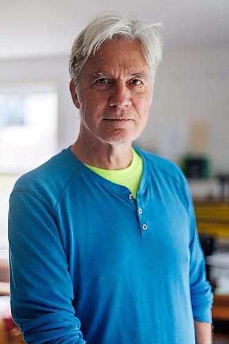 MIKE DEAL / FREE PRESS
Two-time Oscar nominee Cordell Barker is being celebrated this Friday at the WAG with a retrospective of the Winnipeg animator's career, including the premiere of his newest film, Good Luck to You All. The latest film is "100% human made" which used to go without saying. But the eight-minute NFB Short's subject matter -- Artificial Intelligence -- has made it necessary for Barker to specify.
Reporter: Ben Waldman
251022 - Wednesday, October 22, 2025.