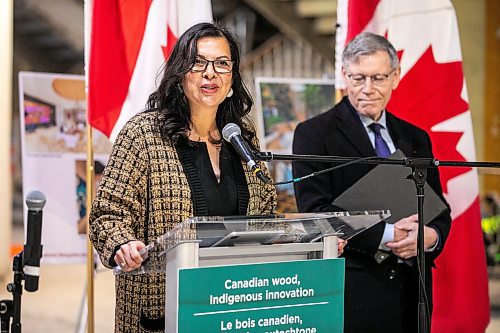 MIKAELA MACKENZIE / FREE PRESS
Rebeccaʃhartrand, minister of northern affairs, speaks at the under-construction Wehwehneh Bahgahkinahgohnʢuilding on Friday, Oct. 24, 2025. 
For Tyler/feature story.
Free Press 2025