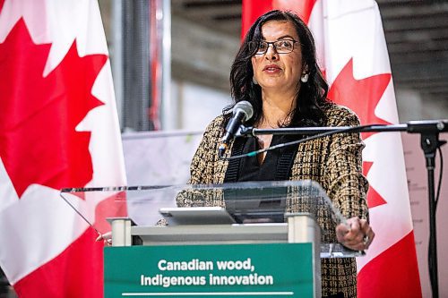 MIKAELA MACKENZIE / FREE PRESS
Rebeccaʃhartrand, minister of northern affairs, speaks at the under-construction Wehwehneh Bahgahkinahgohnʢuilding on Friday, Oct. 24, 2025. 
For Tyler/feature story.
Free Press 2025