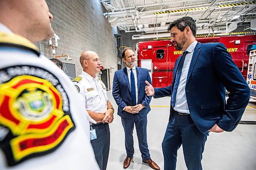 MIKAELA MACKENZIE / FREE PRESS

Fire and paramedic chief Christian Schmidt (left) chats with provincial minister of justice Matt Wiebe and federal minister of justice Sean Fraser after a press conference about the Bail and Sentencing Reform Act on Tuesday, Oct. 28, 2025. 

For Scott Billeck story.
Free Press 2025