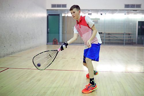 Leyton Gouldie is shown competing in the Canadian Junior Racquetball Championships in Calgary in 2018.  (Tim Smith/Brandon Sun)