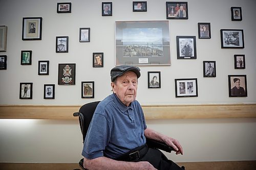JOHN WOODS / FREE PRESS
Andrew Prodanuk, world war 2 veteran with other veteran photos, is photographed on at Deer Lodge Tuesday, October 28, 2025.


 Reporter: kevin