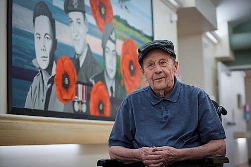 JOHN WOODS / FREE PRESS
Andrew Prodanuk, world war 2 veteran, is photographed on at Deer Lodge Tuesday, October 28, 2025.
Reporter: kevin