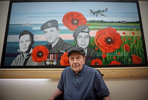 JOHN WOODS / FREE PRESS
Andrew Prodanuk, world war 2 veteran, is photographed on at Deer Lodge Tuesday, October 28, 2025.
Reporter: kevin
