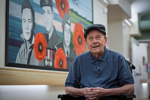 JOHN WOODS / FREE PRESS
Andrew Prodanuk, world war 2 veteran, is photographed on at Deer Lodge Tuesday, October 28, 2025.
Reporter: kevin