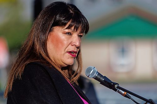MIKE DEAL / FREE PRESS
Provincial Housing Minister Bernadette Smith speaks during event.
Federal Minister Rebecca Chartrand, MP Kevin Lamoureux, along with Provincial Housing Minister Bernadette Smith, made a housing announcement Tuesday morning at Dial-A-Life Housing, 140 Watson Street. A total of $9 million in combined funding to help repair 738 secure, affordable rental homes across Manitoba. The repairs will extend the life of existing affordable housing units located across the province.
Dial-A-Life provides affordable housing for First Nations patients needing ongoing medical treatment.
Reporter: Nicole Buffie
251014 - Tuesday, October 14, 2025.