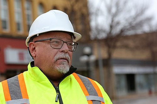 Todd Burton, general manager of operations for the City of Brandon, speaks with the Brandon Sun while standing in the middle of a construction zone on Rosser Avenue on Friday afternoon. (Matt Goerzen/The Brandon Sun)