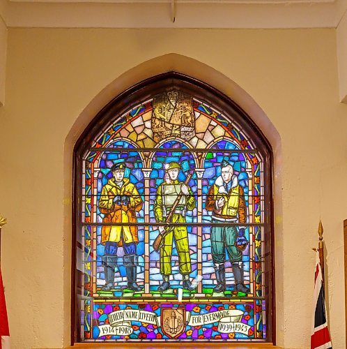 MIKE DEAL / FREE PRESS
The memorial alcove at Daniel McIntyre Collegiate for students and staff who fought in the First and Second World Wars.
Reporter: Kevin Rollason
251103 - Monday, November 03, 2025.