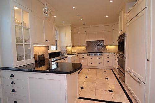 Todd Lewys / Free Press
Style and functionality merge seamlessly in the stunning chef-friendly kitchen.