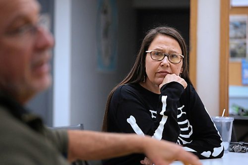 Janice Irvine, coordinator for Community Mobilization Westman, listens to John Howard Society of Brandon executive director Ross Robinson, during a sit down interview with the Brandon Sun on Oct. 31. The duo discussed what supports would be required for a mental health court in Brandon to function, similar to one currently operating in Winnipeg. (Matt Goerzen/The Brandon Sun)