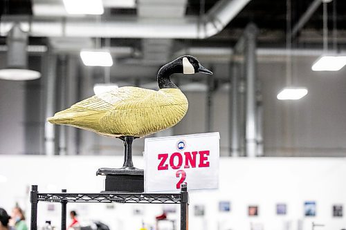 MIKAELA MACKENZIE / FREE PRESS
A golden goose at the Canada Goose factory in Winnipeg on Tuesday, Nov. 4, 2025.
For Aaron Epp story.
Free Press 2025