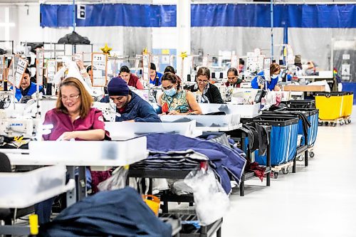 MIKAELA MACKENZIE / FREE PRESS
The Canada Goose factory in Winnipeg on Tuesday, Nov. 4, 2025.
For Aaron Epp story.
Free Press 2025