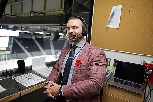 05112025
Rob Mahon, Media Relations and Broadcast Director for the Brandon Wheat Kings, in his studio booth above the ice at Assiniboine Credit Union Place during the pre-game show on Wednesday. 
(Tim Smith/The Brandon Sun)