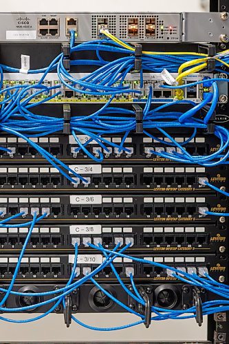 MIKE DEAL / FREE PRESS
Illustration for Network Servers story
Reporter: Julia-Simone Rutgers
251110 - Monday, November 10, 2025.