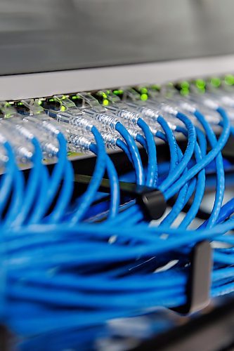 MIKE DEAL / FREE PRESS
Illustration for Network Servers story
Reporter: Julia-Simone Rutgers
251110 - Monday, November 10, 2025.