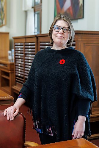 MIKE DEAL / FREE PRESS
Manitoba&#x2019;s first Seniors Advocate, Leigh Anne Caron at the Legislative Building.
Reporter: Carol Sanders
251110 - Monday, November 10, 2025.
