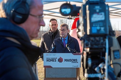MIKE DEAL / FREE PRESS
Doug Eyolfson (centre), the MP for Winnipeg West, and Ben Carr (left), the MP for Winnipeg South Centre, announce that Build Canada Homes is accepting Requests for Qualifications (RFQ) for the partial redevelopment of the Naawi-Oodena property. The parcel on the Canada Lands Company portion of the site will deliver 320 homes.
Other VIP&#x2019;s in attendance were; Ginette Lavack, MP for St. Boniface&#x2014;St. Vital, Winnipeg Mayor, Scott Gillingham, and Chief Gordon BlueSky, Chairperson, Treaty One Nations.
Reporter: Nicole Buffie
251112 - Wednesday, November 12, 2025.