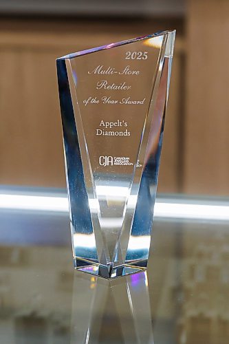 MIKE DEAL / FREE PRESS
Appelt's Diamonds at 1595 Ness Avenue
Appelt's won the award for Multi-Store Retailer of the Year at the Canadian Jewellers Association Awards in Toronto last month.
Reporter: Aaron Epp
251112 - Wednesday, November 12, 2025.