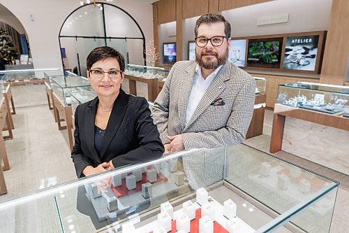 MIKE DEAL / FREE PRESS
Appelt's Diamonds at 1595 Ness Avenue
Nataliya Malitsky, director of sales, who has worked at Appelt's for 17 years; and Douglas Thevenot, director of operations, who has worked at the company for 15 years.
Reporter: Aaron Epp
251112 - Wednesday, November 12, 2025.