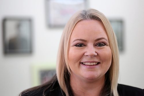 Hair Today Mall Barbers owner Lindsay Dietrich. (Matt Goerzen/The Brandon Sun)