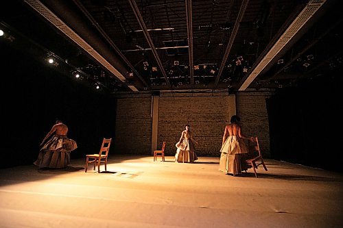 MIKAELA MACKENZIE / FREE PRESS

Dancers Julious Gambalan (left), Carol-Ann Bohrn and Ralph Escamillan perform an excerpt of Croquis on Thursday, Nov. 20, 2025. Winnipeg&#x573; Contemporary Dancers is opening its 61st season with this piece exploring memory, identity, and impermanence through a paper set and garments.

For arts story.
Free Press 2025