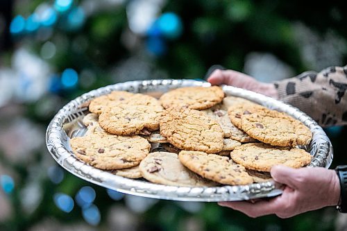 MIKAELA MACKENZIE / FREE PRESS

Patricia Conroy&#x573; browned butter chocolate chip cookies at the Free Press holiday baking cookie swap on Tuesday, Nov. 18, 2025. 

For Eva story.
Free Press 2025