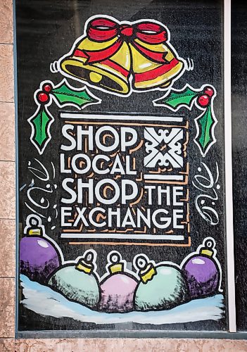 JOHN WOODS / WINNIPEG FREE PRESS
The Exchange District Biz annual “Shop Local, Shop The Exchange” campaign this month on store windows Monday, December 1, 2025. Rodney Francisco, co-owner of the Collab Shop, is participating in the program.

reporter: aaron