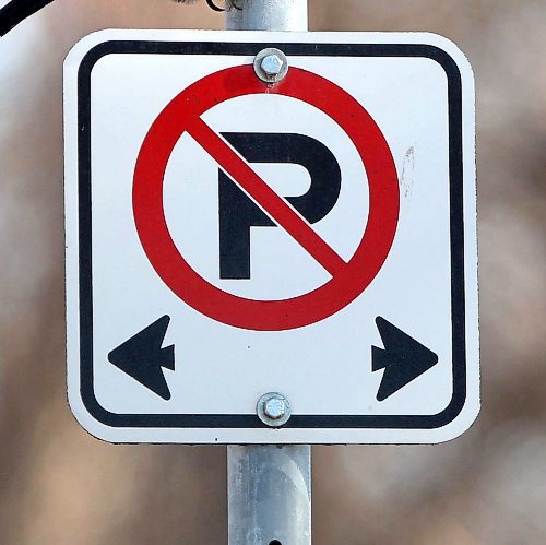 No Parking- no parking sign at Kildonan Park in Winnipeg Thursday- Apr 17, 2014 (JOE BRYKSA / WINNIPEG FREE PRESS)