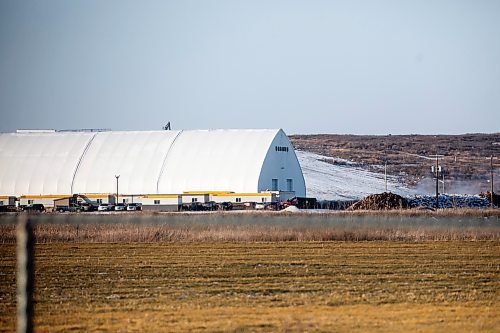 MIKAELA MACKENZIE / FREE PRESS
The Brady landfill, where a search for Ashlee Shingoose started this morning, on Monday, Dec. 1, 2025.
For Chris story.
Free Press 2025