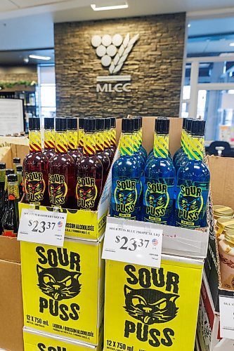MIKE DEAL / FREE PRESS
Liquor store employees put the final touches on the display of American liqour that will be going on sale at the Crestview MLCC Wednesday morning.
Reporter: Scott Billeck
251210 - Wednesday, December 10, 2025.