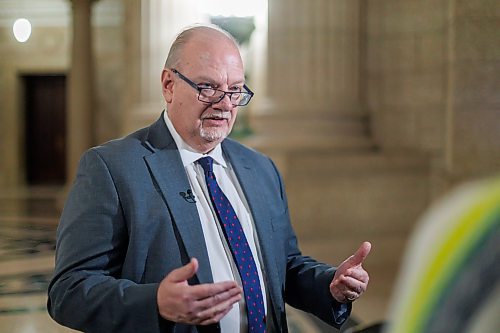 MIKE DEAL / FREE PRESS
Longtime Tory MLA Kelvin Goertzen, who was briefly Manitoba’s premier, talks to media in the Rotunda of the Manitoba Legislative Building, saying he won’t seek re-election, ending a two-decade run representing Steinbach in the legislature assembly.
Reporter: Maggie Macintosh
251210 - Wednesday, December 10, 2025.