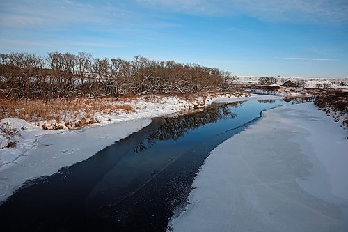 10122025
Ice partially covers the Little Saskatchewan River at Rivers, Manitoba on a sunny Wednesday.
(Tim Smith/The Brandon Sun)