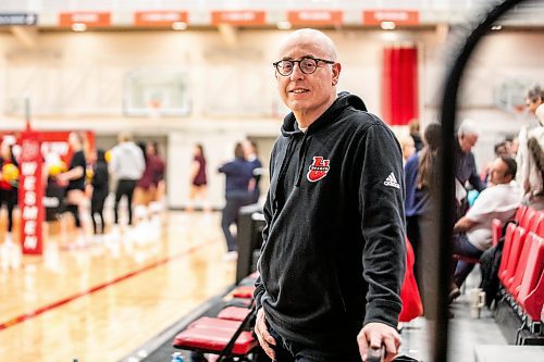 MIKAELA MACKENZIE / FREE PRESS

University of Winnipeg's interim president Jino Distasio at the Wesmen Classic on Tuesday, Dec. 30, 2025.  

For Maggie story.
Free Press 2025
