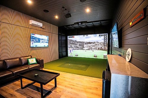 MIKAELA MACKENZIE / FREE PRESS

A Golf Haven example build on Wednesday, Dec. 31, 2025.
The new business builds golf simulator sheds and does commercial golf simulator installations.

For Aaron story.
Free Press 2025