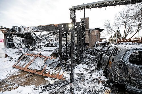 MIKAELA MACKENZIE / FREE PRESS


The scene of a fire at 1961 Manitoba Avenue on Friday, Jan. 2, 2026.

For Ѡstory.
Free Press 2026