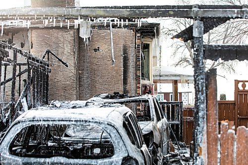 MIKAELA MACKENZIE / FREE PRESS


The scene of a fire at 1961 Manitoba Avenue on Friday, Jan. 2, 2026.

For Ѡstory.
Free Press 2026