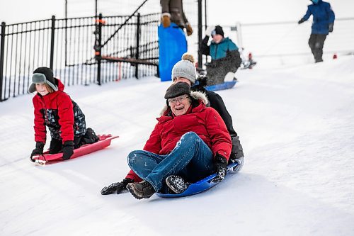 MIKAELA MACKENZIE / FREE PRESS


Dennis Cape, 77, sleds down the toboggan hill at Assiniboine park with his grandchild, Rhiane Cook, 10, on Friday, Jan. 2, 2026.

Standup.
Free Press 2026
