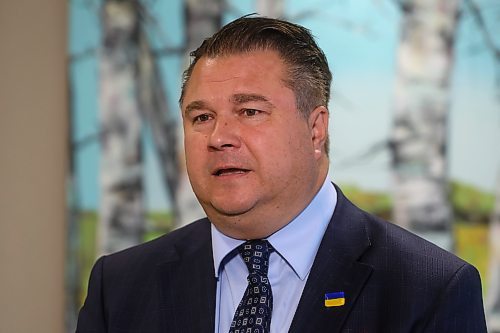 MIKE DEAL / FREE PRESS
Mark Wasyliw holds a press conference to talk about the incident between Wab Kinew and Obby Khan on April 13, 2023.
240923 - Monday, September 23, 2024.