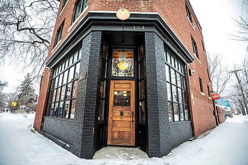 MIKAELA MACKENZIE / FREE PRESS

Langside Grocery, which will open again this Friday, on Monday, Jan. 5, 2026.

For Malak story.
Free Press 2026