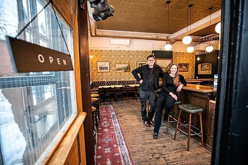 MIKAELA MACKENZIE / FREE PRESS

New owners Liz Wreford and Peter Sampson at Langside Grocery, which will open again this Friday, on Monday, Jan. 5, 2026.

For Malak story.
Free Press 2026
