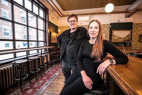 MIKAELA MACKENZIE / FREE PRESS

New owners Liz Wreford and Peter Sampson at Langside Grocery, which will open again this Friday, on Monday, Jan. 5, 2026.

For Malak story.
Free Press 2026