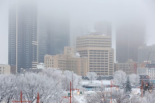 MIKE DEAL / FREE PRESS
Hoarfrost covered trees at The Forks Monday morning as low clouds drape over Winnipeg’s Downtown. Temperatures should warm up to around -4C by the afternoon.
Standup
260105 - Monday, January 05, 2026.