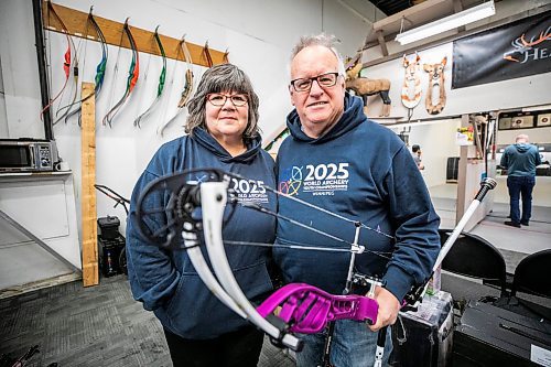 MIKAELA MACKENZIE / FREE PRESS

Sandy (left) and Kelly Taylor, who were awarded the 2025 Archery Manitoba Presidential Award for their role in bringing the World Archery Youth Championships to Winnipeg last summer, at Heartland Archery on Wednesday, Jan. 7, 2026.

For sports story.
Free Press 2026