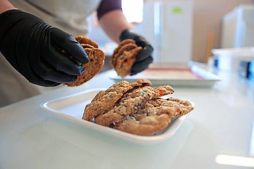 Fresh cookies are placed on a tray at Wheat City Wheatless Goods on Princess Avenue. (Matt Goerzen/The Brandon Sun)